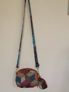 Geometric Multicolor Crossbody Bag with Detachable Pouch